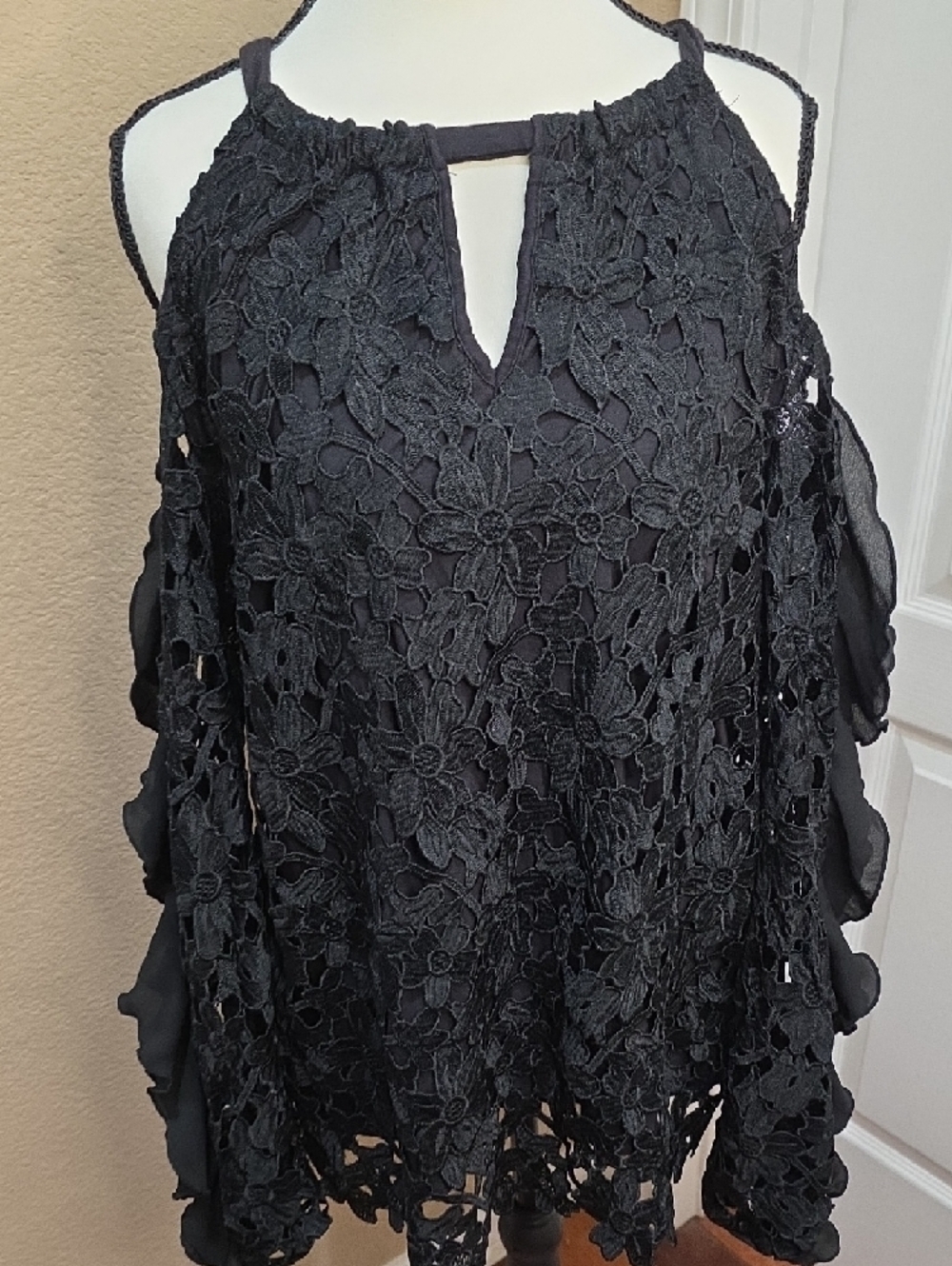 INC International Concepts Black Floral Lace Cold-Shoulder Blouse - Picture 7 of 12